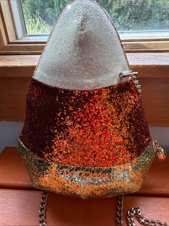 Betsey Johnson Handbags - Retired Betsy Johnson “do I make you corny” glitter candy corn crossbody